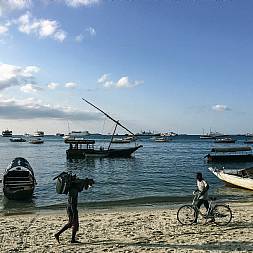 Fiskebåde i Stone Town