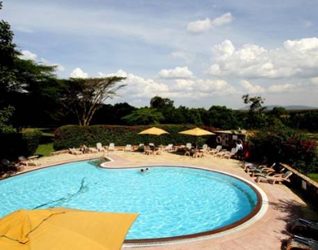 Pool området på Keekorok Lodge kenya 2 africa tours