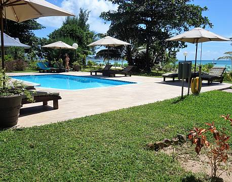 Cote Dor Footprints/Praslin seychellerne 5 africa tours