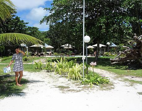 Cote Dor Footprints/Praslin seychellerne 7 africa tours