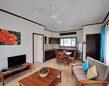 Cote Dor Footprints/Praslin seychellerne 3 africa tours