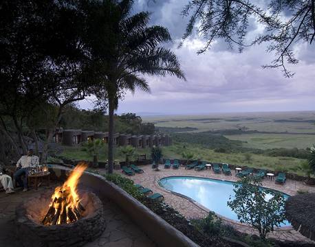 Poolen ved Mara Serena Safari Lodge kenya 4 africa tours
