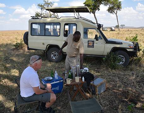 Frokost på savannen africa tours