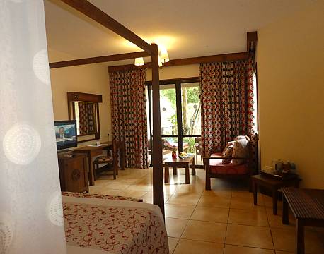  Baobab Beach Resort Diani Beach kenyakysten africa tours