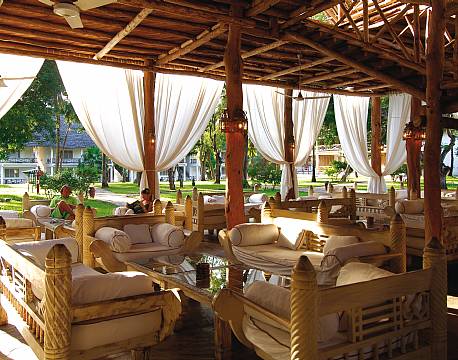 Sandies Tropical Village kenyakysten africa tours