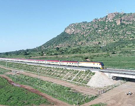 Madaraka express - tog NBO-MBA kenya africa tours