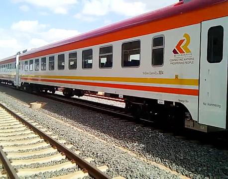 Madaraka express - tog NBO-MBA kenya africa tours