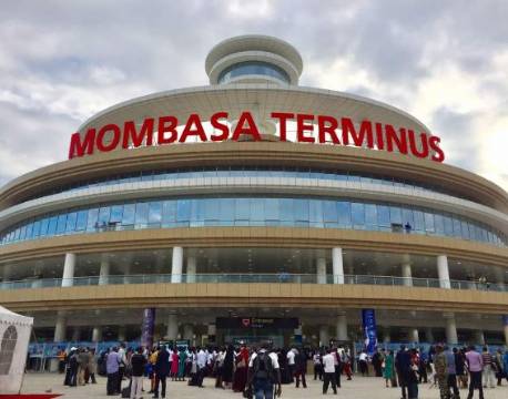 Madaraka express - tog NBO-MBA kenya africa tours