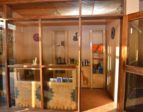 Twiga Safari Lodge uganda 6 africa tours