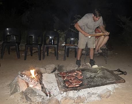 madlavning over bål africa tours