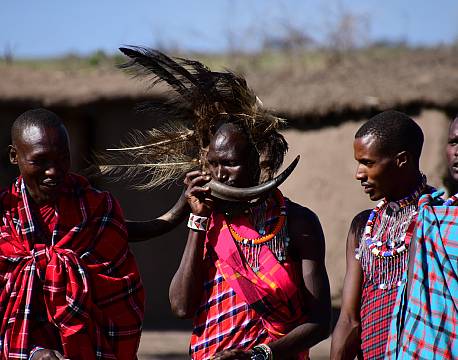 masaioptræden africa tours