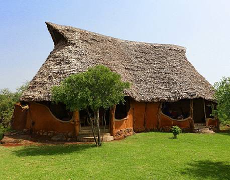 Tumbili Cliff Lodge kenya 8 africa tours