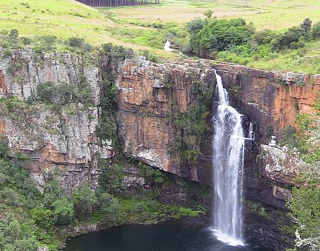 vandfald ned i sø africa tours