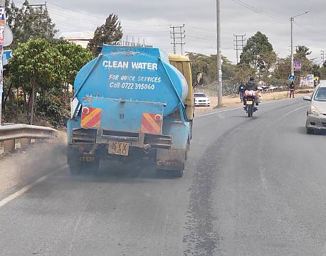 byliv kenya africa tours