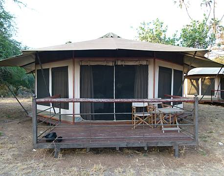 bo på savannen telt africa tours