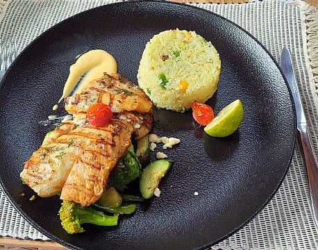 karen blixen resturant nairobi africa tours