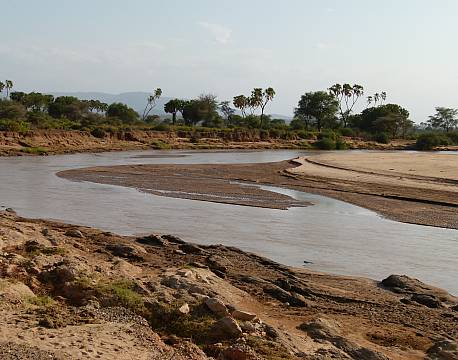 flod på savannen africa tours