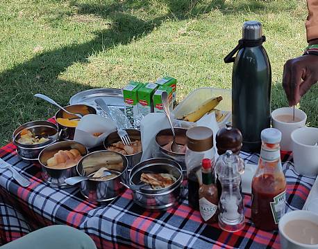 afrikansk mad på safari africa tours