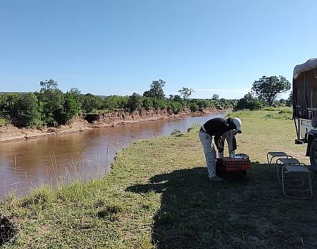 middag ved flod africa tours