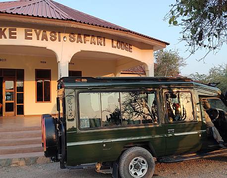 safari lodge africa tours
