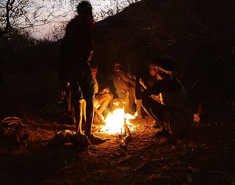 bål på savannen africa tours