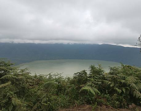 udsigt over krater africa tours