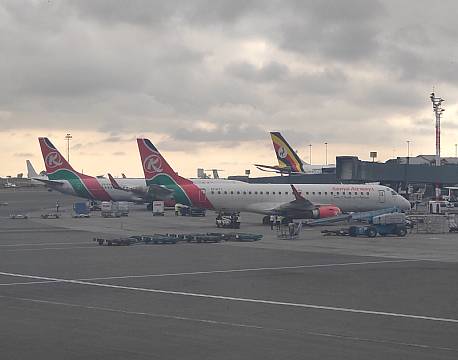 flyvemaskiner afrika africa tours