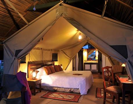 Standardværelse på Sweetwaters Serena Camp kenya 2 africa tours