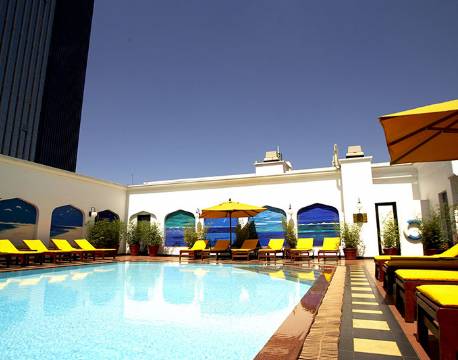 Pool området på Sarova Stanley kenya 4 africa tours