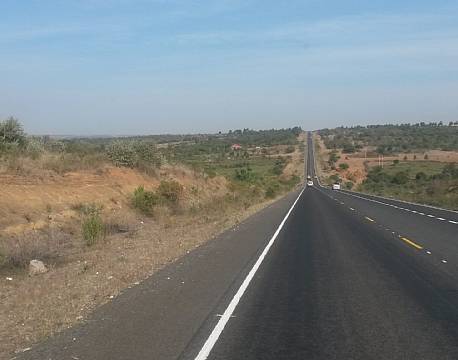 De fleste veje vi kører på er fine og fører os gennem smukke landskaber