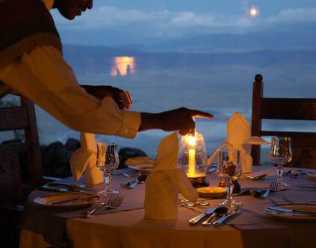Hyggelig atmosfære på Ngorongoro Serena Lodge, Tanzania 4 africa tours