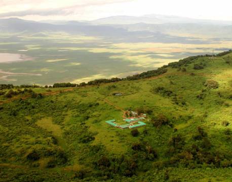 Rhino Lodge, Ngorongoro Krateret, Tanzania set fra luften tanzania 2 africa tours