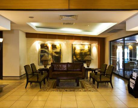 Lobbyen på Hotel Safari, Windhoek, Namibia 5 africa tours