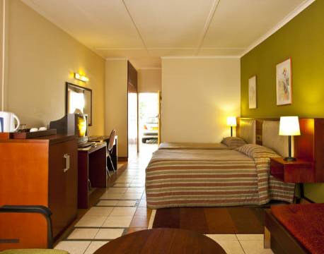 Standard værelse på Hotel Safari, Windhoek, Namibia 8 africa tours