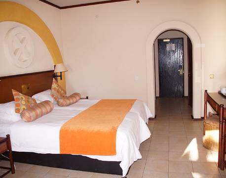 Standard værelse på Elephant Hills, Victoria Falls, Zimbabwe 2 africa tours