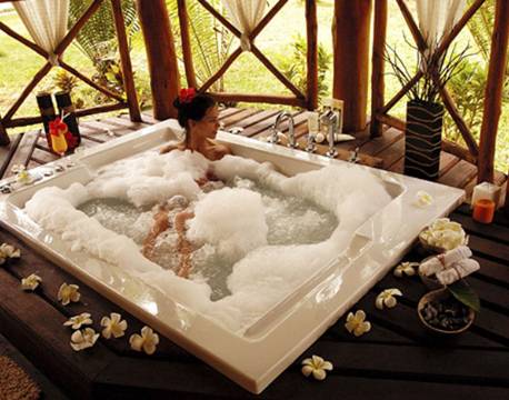 Spa og massage er muligt på Bluebay Beach Resort, Zanzibar, Det Indiske Ocean 4 africa tours