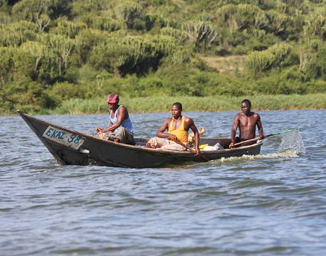 Lokale fiskere i Queen Elizabeth Nationalpark, Uganda africa tours