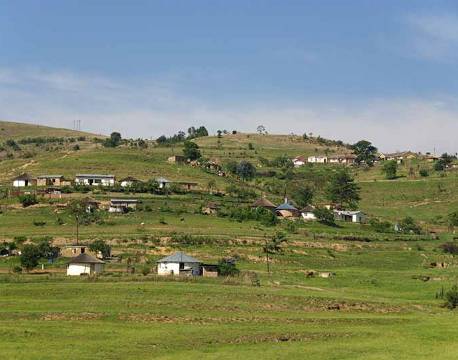 Udsigt over landsby i Zululand, Sydafrika africa tours