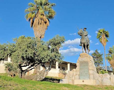 Monument i Windhoek, Namibia africa tours