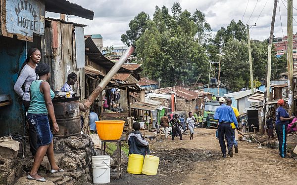 Kronprinsesse Mary p besg i Kenya