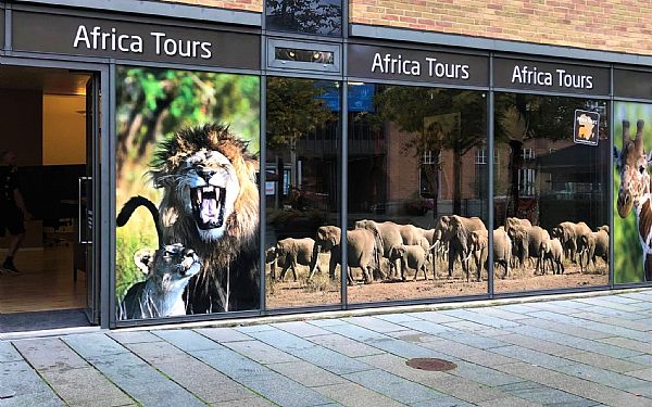 Africa Tours flytter p savannen