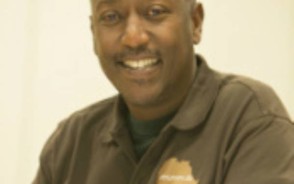 Africa Tours danner eget selskab i Kenya