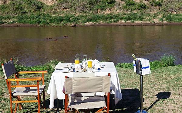 Privat safari i Kenya og badeferie i Zanzibar