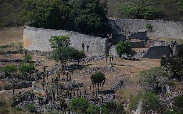 Great Zimbabwe ruiner