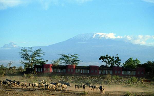 Amboseli Serena Safari Lodge