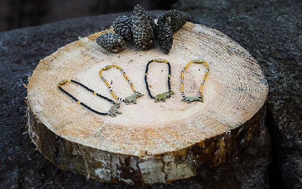 Hndlavet elefantarmbnd og .....